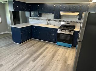 212 E Wilson St, Peotone, IL 60468