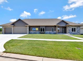 900 E Rough Creek Loop, Derby, KS 67037