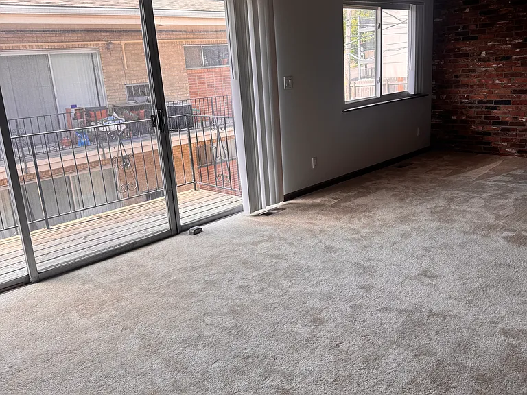 210 E 40th St #17 — Photo 7