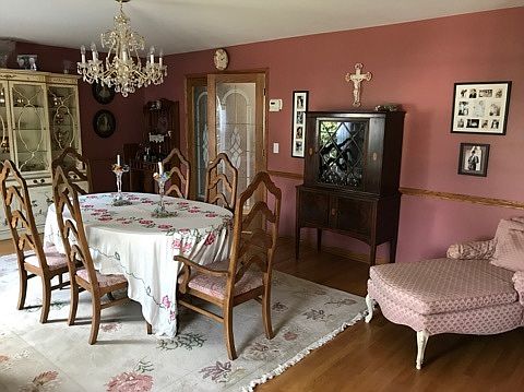 4th image of 920 Wisconsin Ln