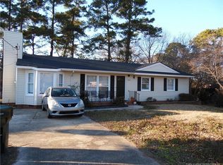 7043 Ryan St, Fayetteville, NC 28314