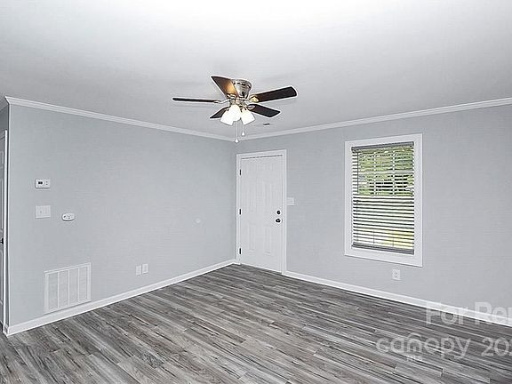 5th image of 1027 Little Ave #C
