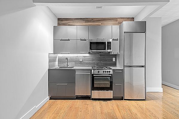 1st image of 235 E 117th St APT 1B