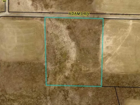 9745 E Adams Rd, Pierceton, IN 46562
