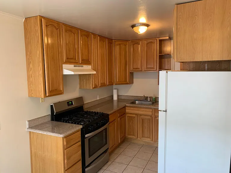 830 El Camino Real — Photo 10