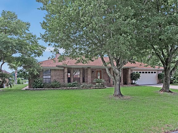 2nd image of 293 Lazy Meadow Dr W