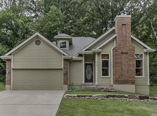 4525 NW Apache Dr, Riverside, MO 64150