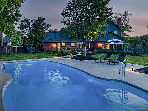 4th image of 8095 Bowline Dr