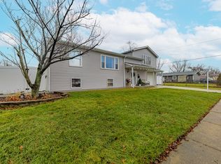 9329 Oak St, Orland Park, IL