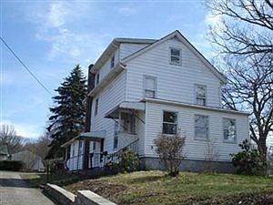 1st image of 989 Vienna Ave