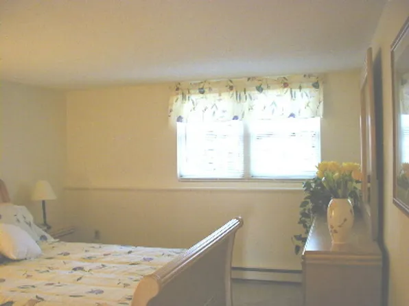 9C River Street, 9C River St, Newmarket, NH 03857