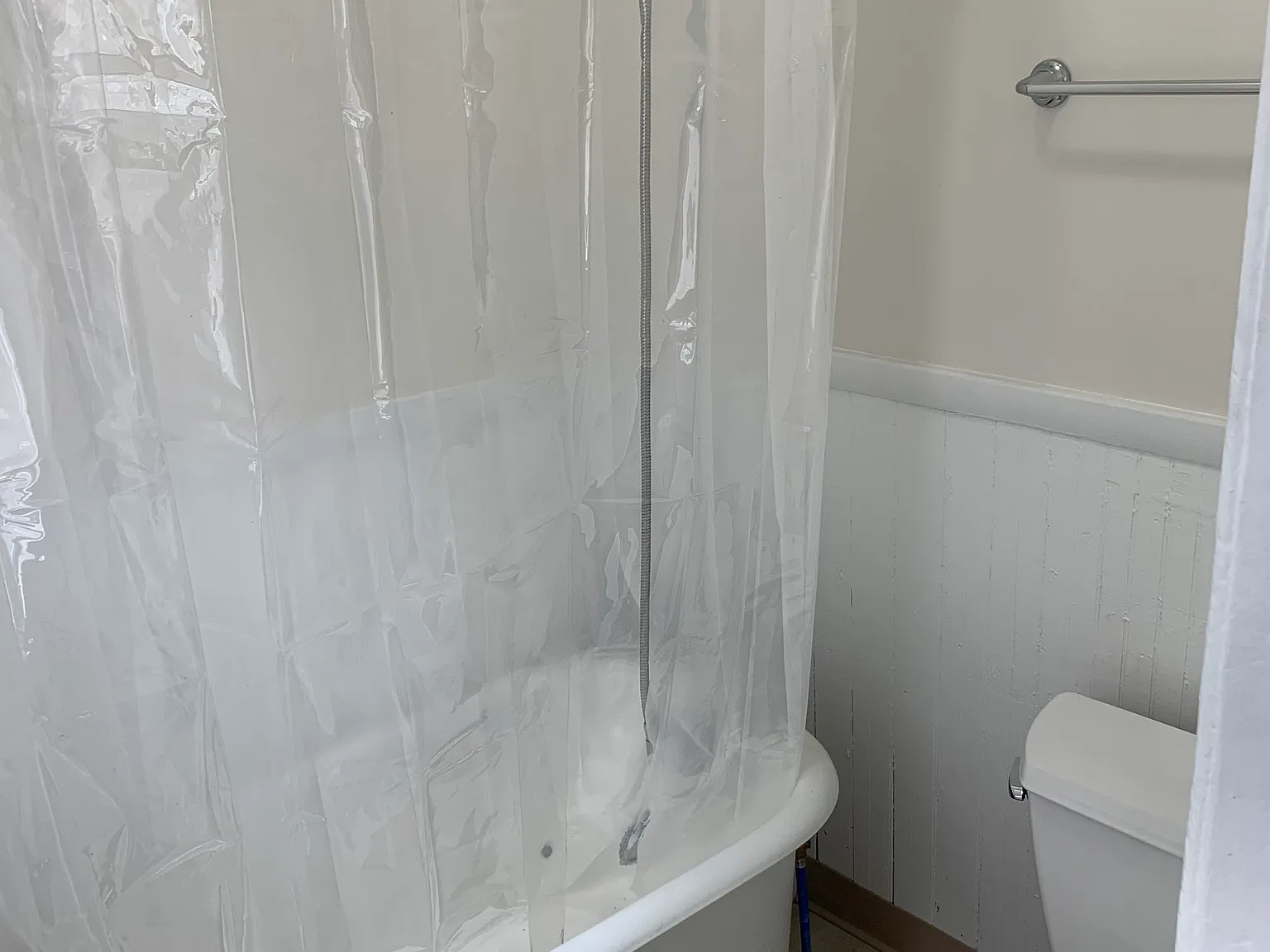 4 bed, 1200 sqft, $1,800 — Photo 4