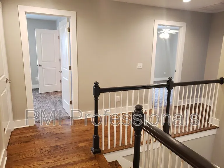 512B Eastboro Dr — Photo 11