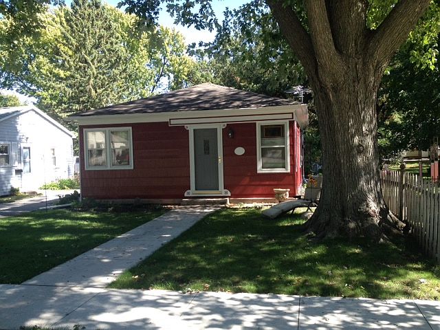 2nd image of 714 N 11th St