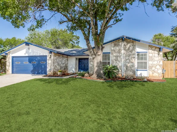 8319 Bart Starr, San Antonio, TX 78240