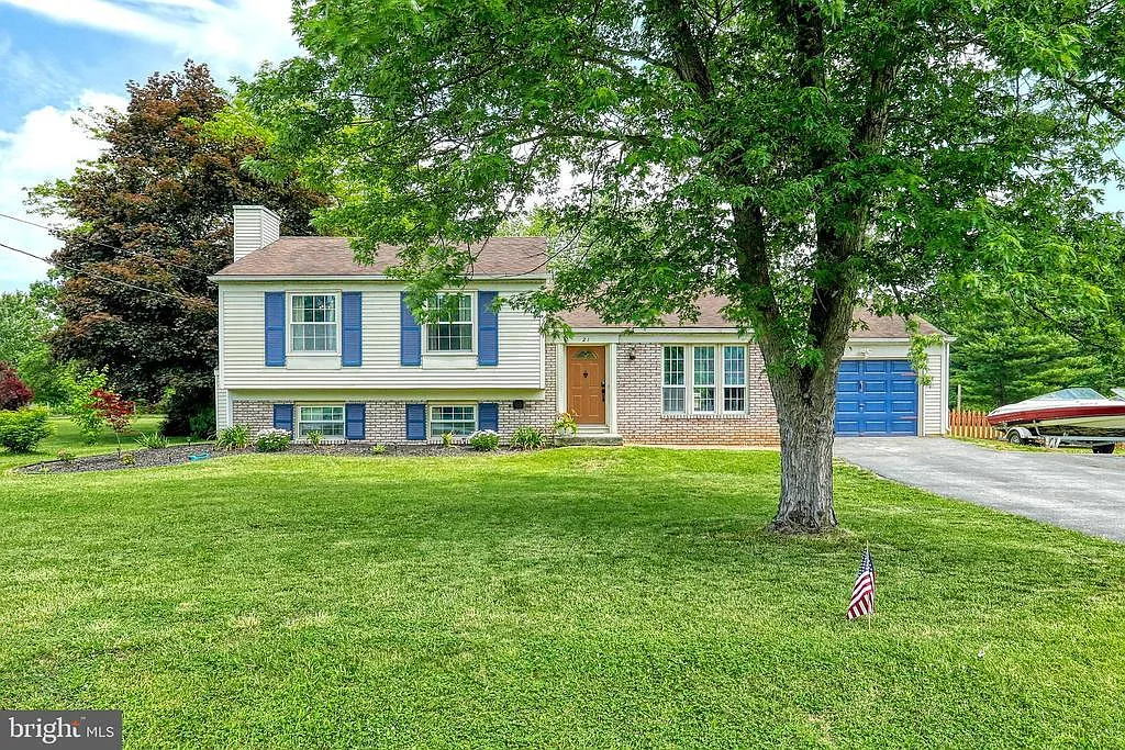 21 Burnside Dr photo 1