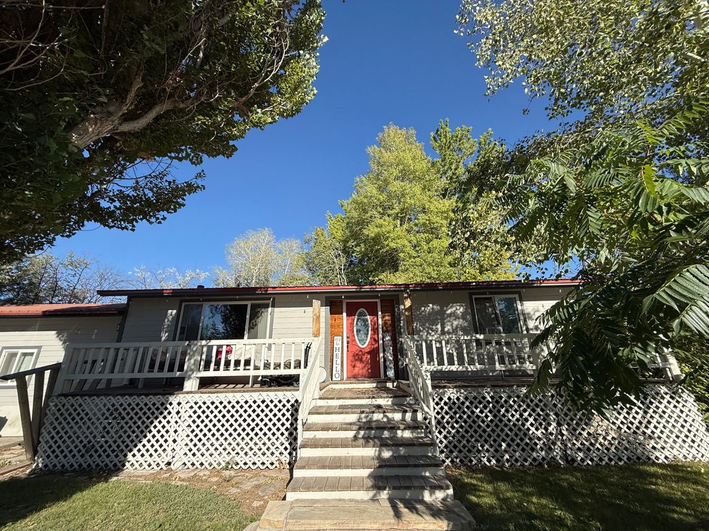 1109 N 5th St - Property Image