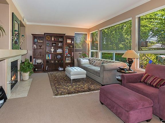 5th image of 4300 Golden Glen Dr