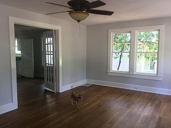 French doors to dinning/family room area