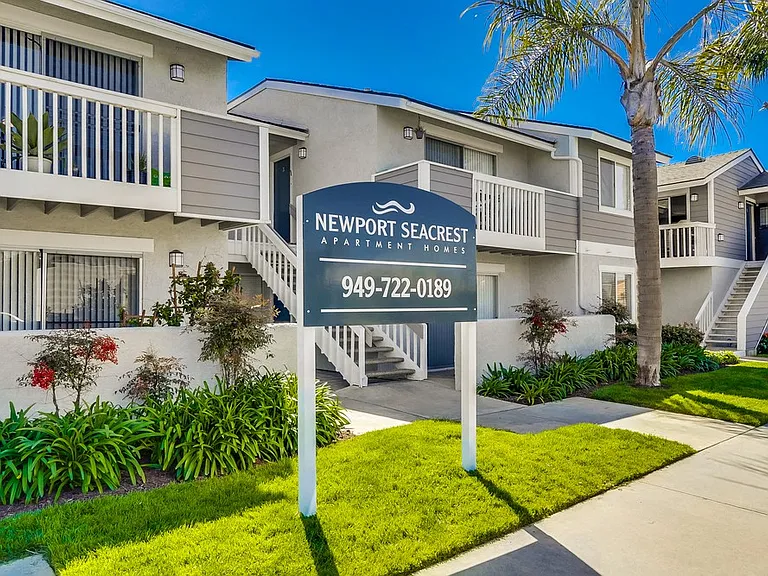 Newport Seacrest Apartments — Photo 27