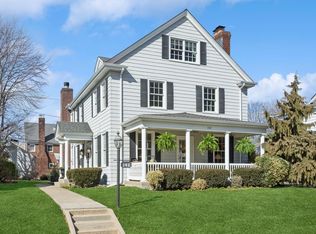 142 Roxbury Rd, Garden City, NY 11530