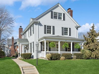 142 Roxbury Road, Garden City, NY, 11530