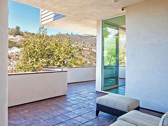 5th image of 21070 Las Flores Mesa Dr