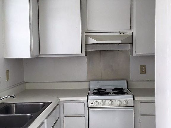 5th image of 1630 Broad Ave APT D3