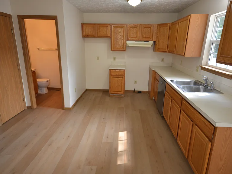 518 Sieber Ave — Photo 6