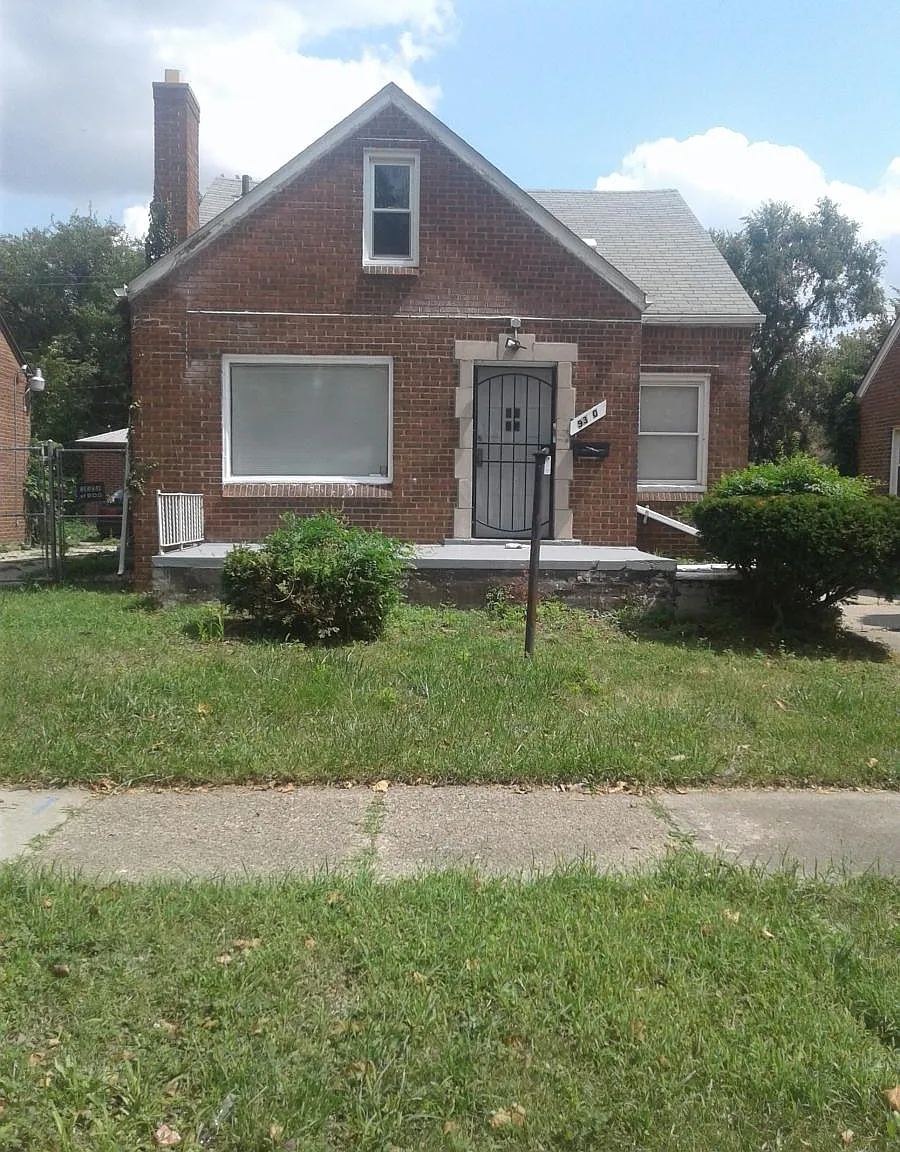 3 bed, 1500 sqft, $1,250 — Photo 1