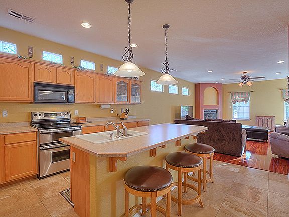 2nd image of 5540 Mansfield Pl NW