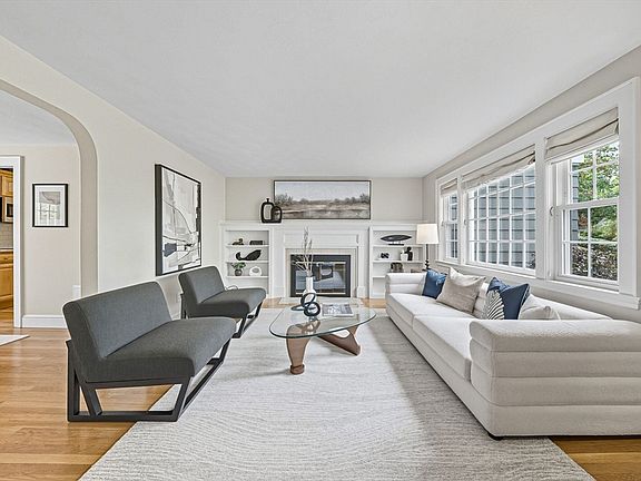 3rd image of 10 Preston Rd