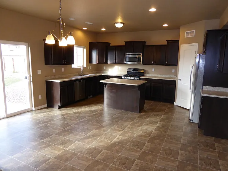 3713 Reindeer Cir — Photo 6