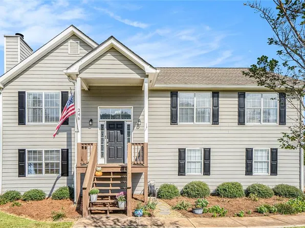 246 Thorn Brook Cir, Bethlehem, GA 30620