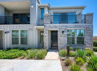 2749 E Tamarind Dr, Fresno, CA 93730