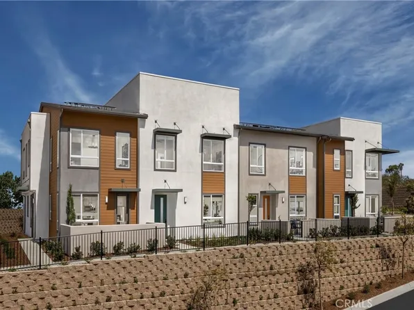 1010 Logan Ln, Vista, CA 92081