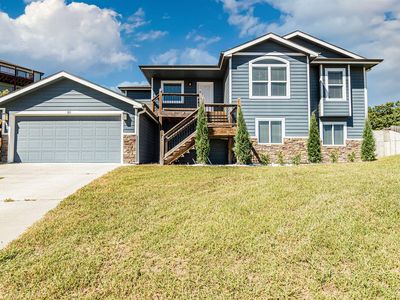 815 Laussac Dr, Manhattan, KS, 66503