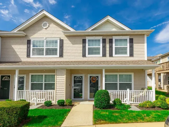 702 Willow Lane #702, Valley Stream, NY 11580