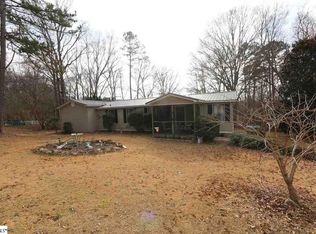 1 Straight Pines Ln, Simpsonville, SC 29681