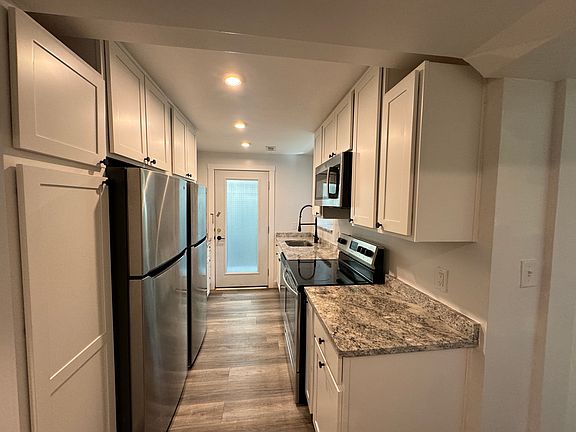 5th image of 719 Oakland Ave #1