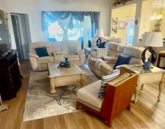 5th image of 4327 Arlington Ridge Blvd