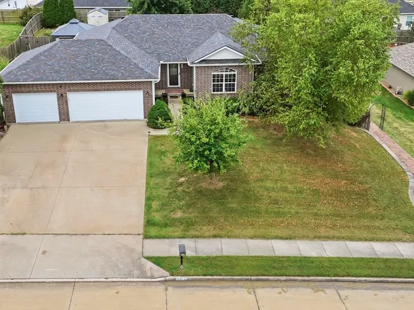 5704 Redwing Dr, Columbia, MO 65202