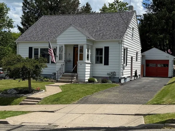 23 Medford St, Binghamton, NY 13903