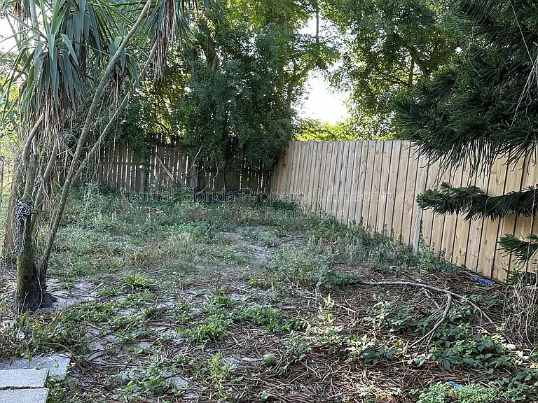 2707 Hunt Club Ln — Photo 12