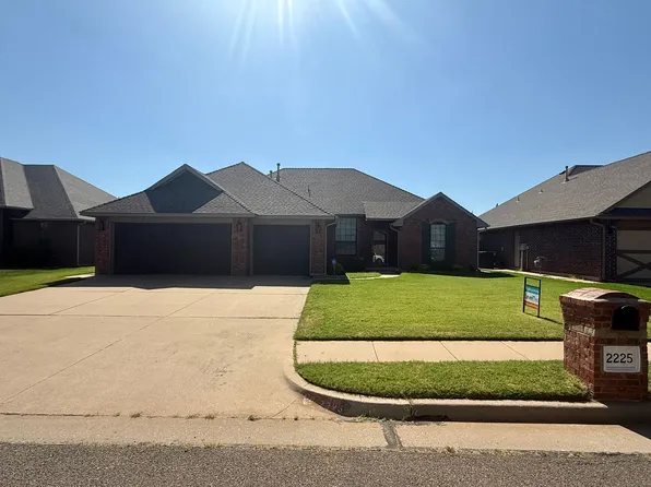 2225 Washita Trl, Edmond, OK 73003