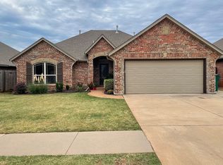 11736 SW 18th St, Yukon, OK 73099