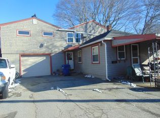 157 Oak Grove Ave, Fall River, MA 02723