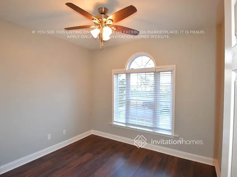 2367 Eagle Glen Ct — Photo 9
