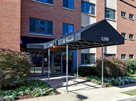 1200 S Arlington Ridge Rd