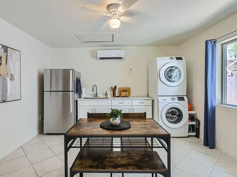 2233 E Sheridan St #2 — Photo 9